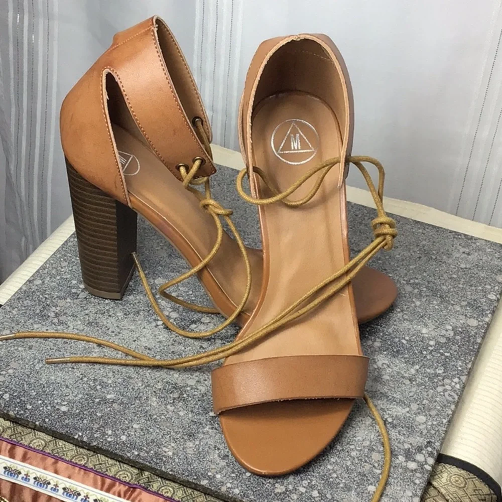 🌵 Missguided Tan Faux Leather Ankle Tie Laces Block Heel Sandals Sz.8 - Picture 1 of 8